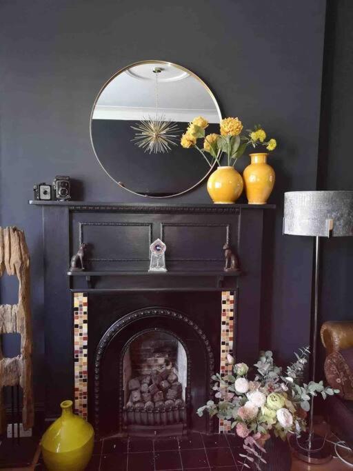 Traditional Apt Close To City Centre & Hampden Glasgow Bagian luar foto